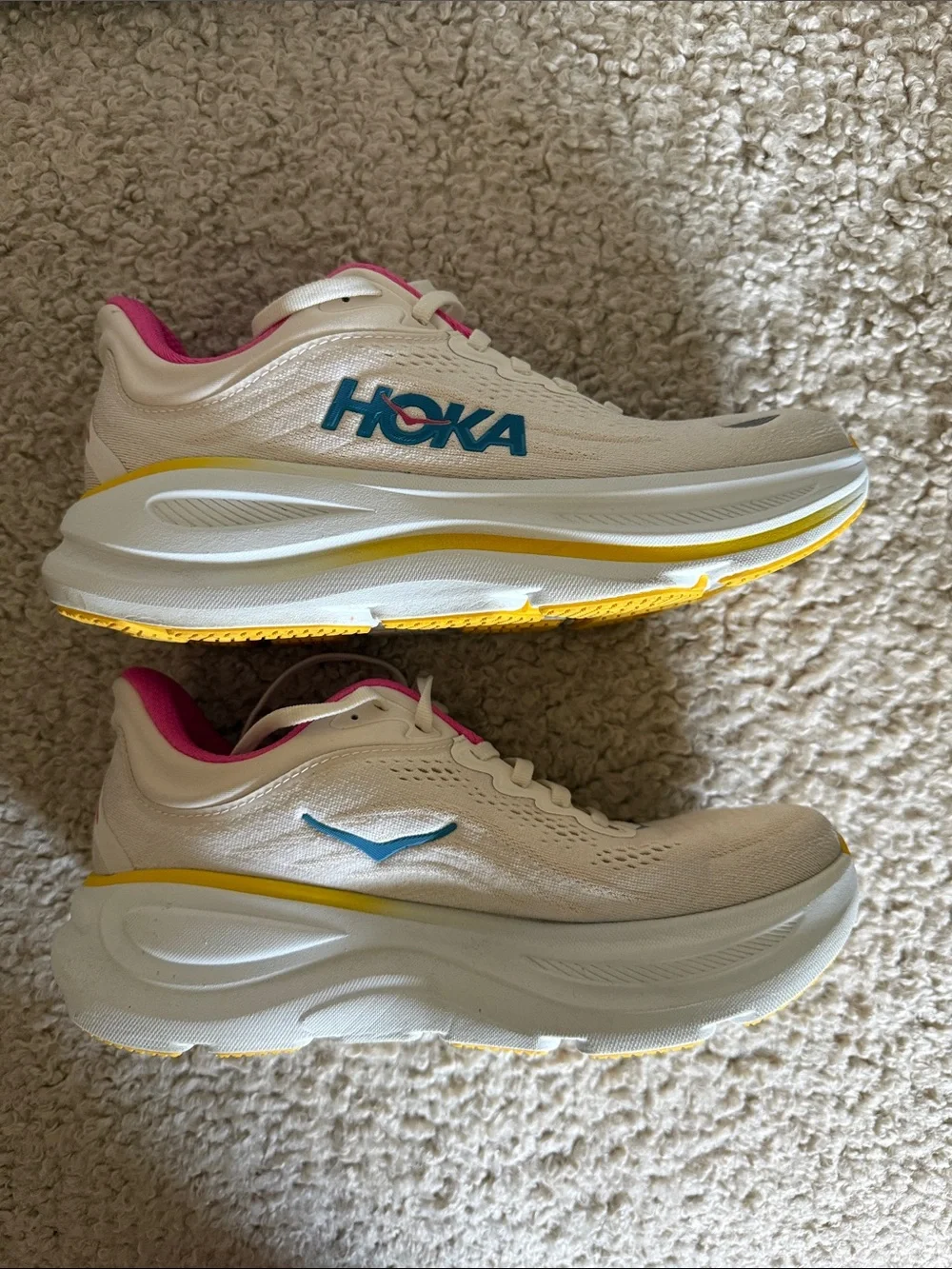 Women’s Hoka Bondi 9 size 8D Wide - Picture 3 of 7